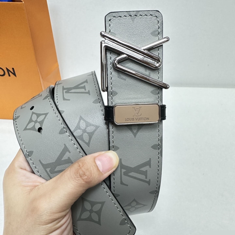 l**is V*t*n belts